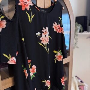 Black Floral Cold Shoulder Dress Women’s 1X Pink Coral Flowers Flowy